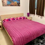 Front 3-bedroom Lejlighed *